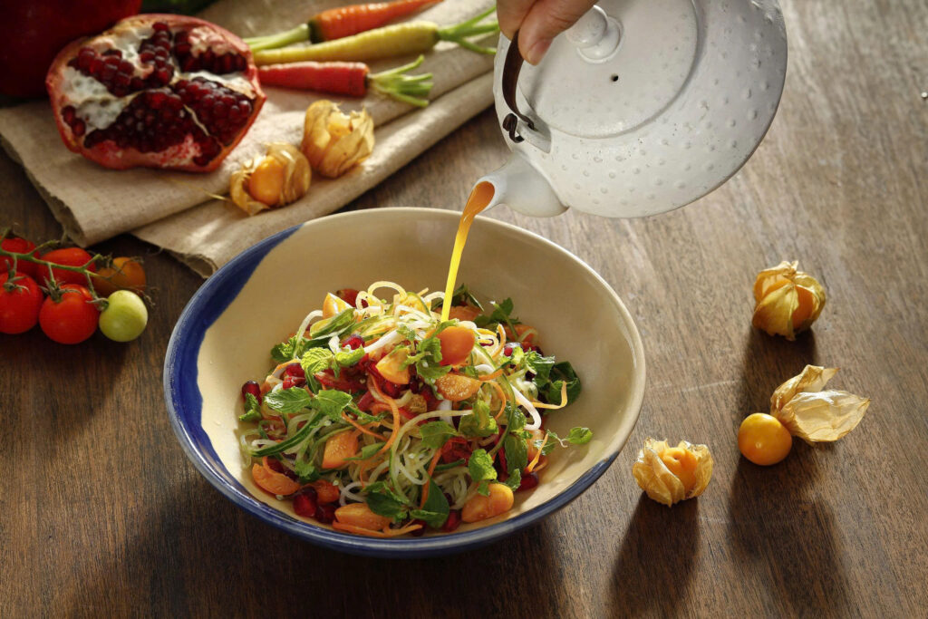 Salat Mì Dưa Leo Tầm Bóp: Wenn die Physalis zur Seele eines modernen veganen Gerichts wird 1 Z7169263971933 6869a9f836fb3497d8ccf9267a70b520